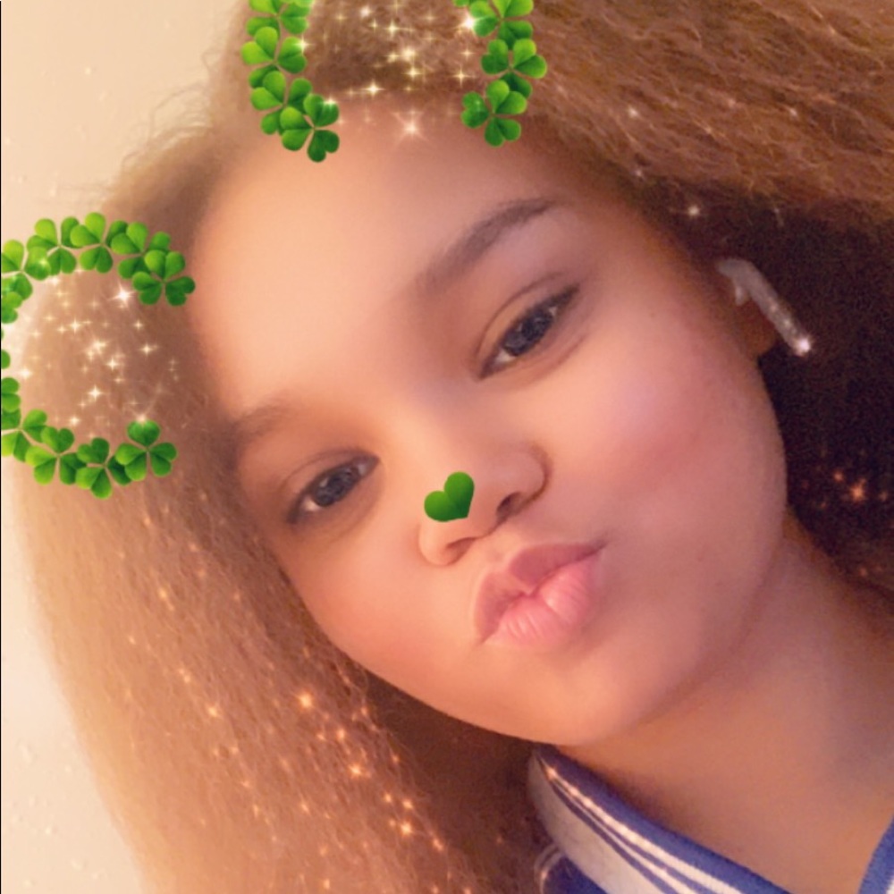 Meet your Posher, Amareya